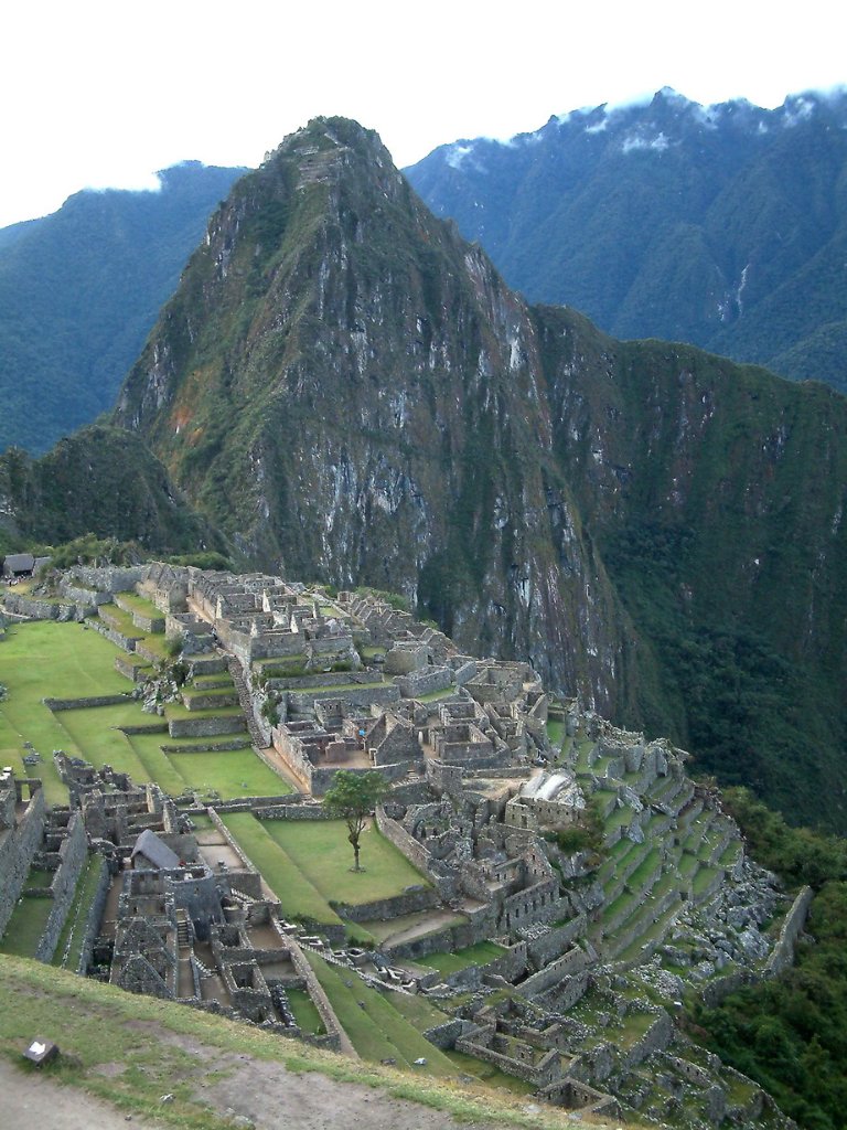 23-We are approaching Machu Picchu.jpg - We are approaching Machu Picchu